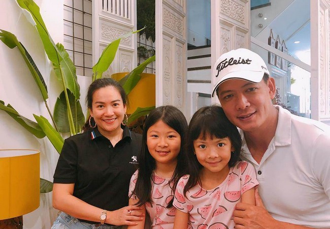 Họ cũng hay tổ chức các chuyến nghỉ dưỡng để các con được dịp trải nghiệm.