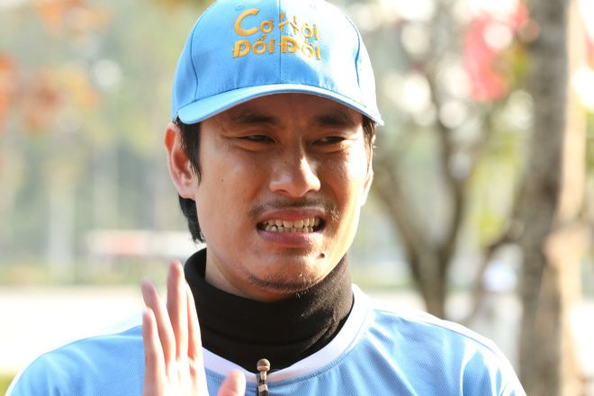 Kieu Minh Tuan tiet lo dang mac benh, Cat Phuong phai cham soc