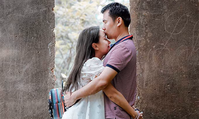 Van Hugo cong khai ro mat ong xa doanh nhan-Hinh-2