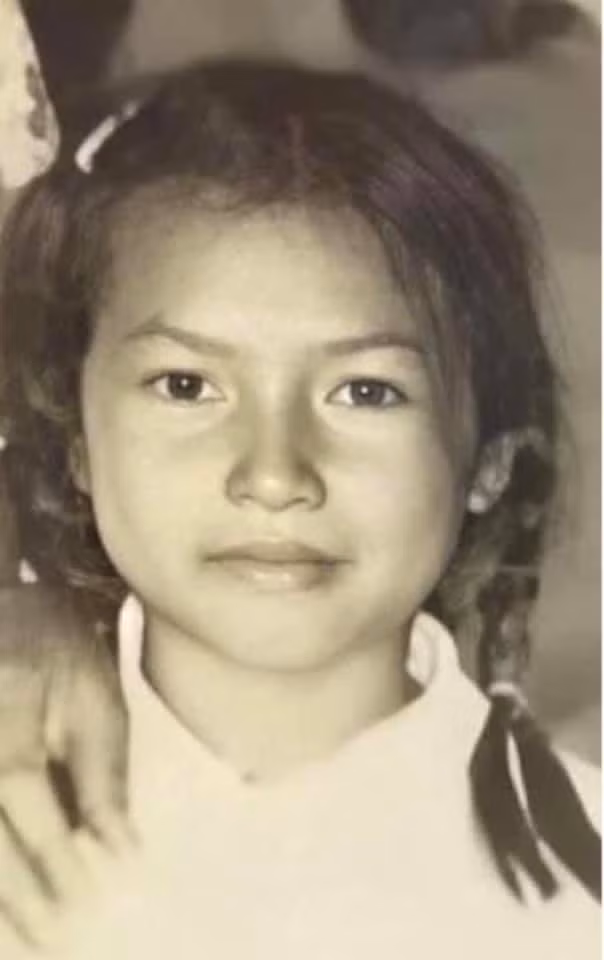 Sao Việt Phương Thanh đăng ảnh lúc nhỏ.