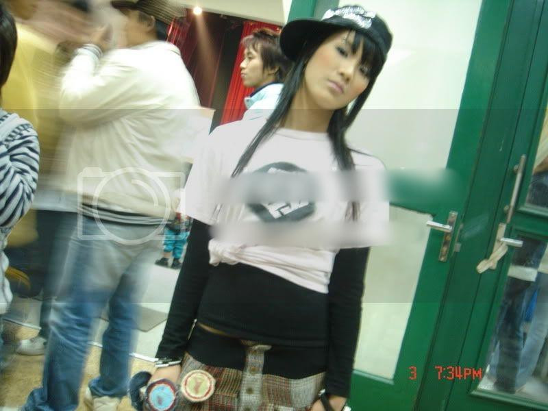 ..trang phục lớp lớp đều được Diệp Lâm Anh thử không sót một trend nào lúc bấy giờ.