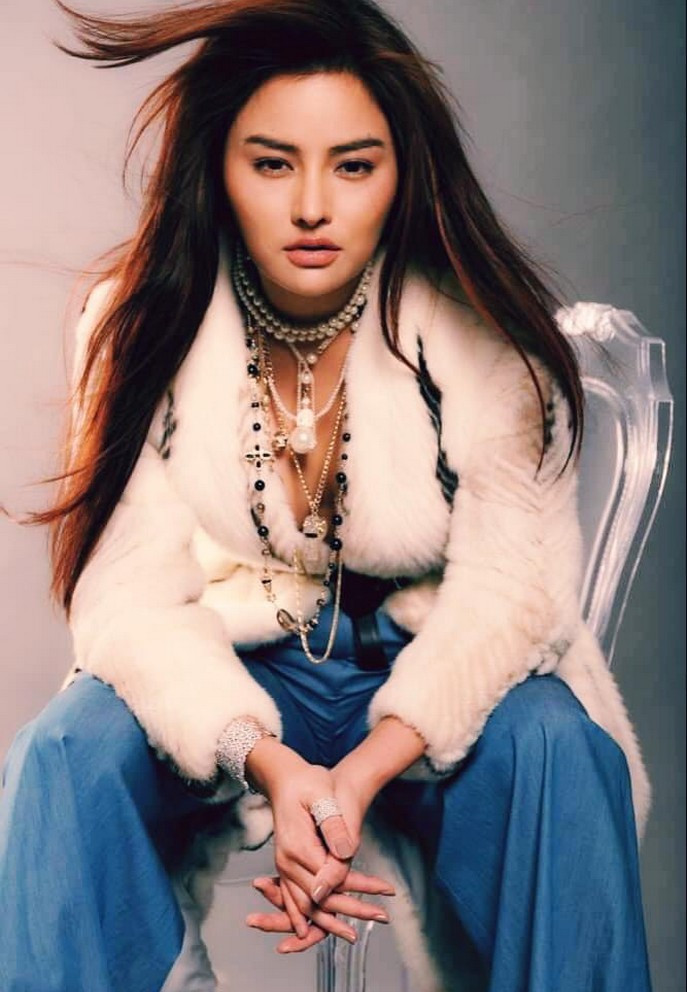 Sao Việt hôm nay 9/6: Vũ Thu Phương đăng ảnh gợi nhớ giai đoạn hoạt động sôi nổi với nghề người mẫu.