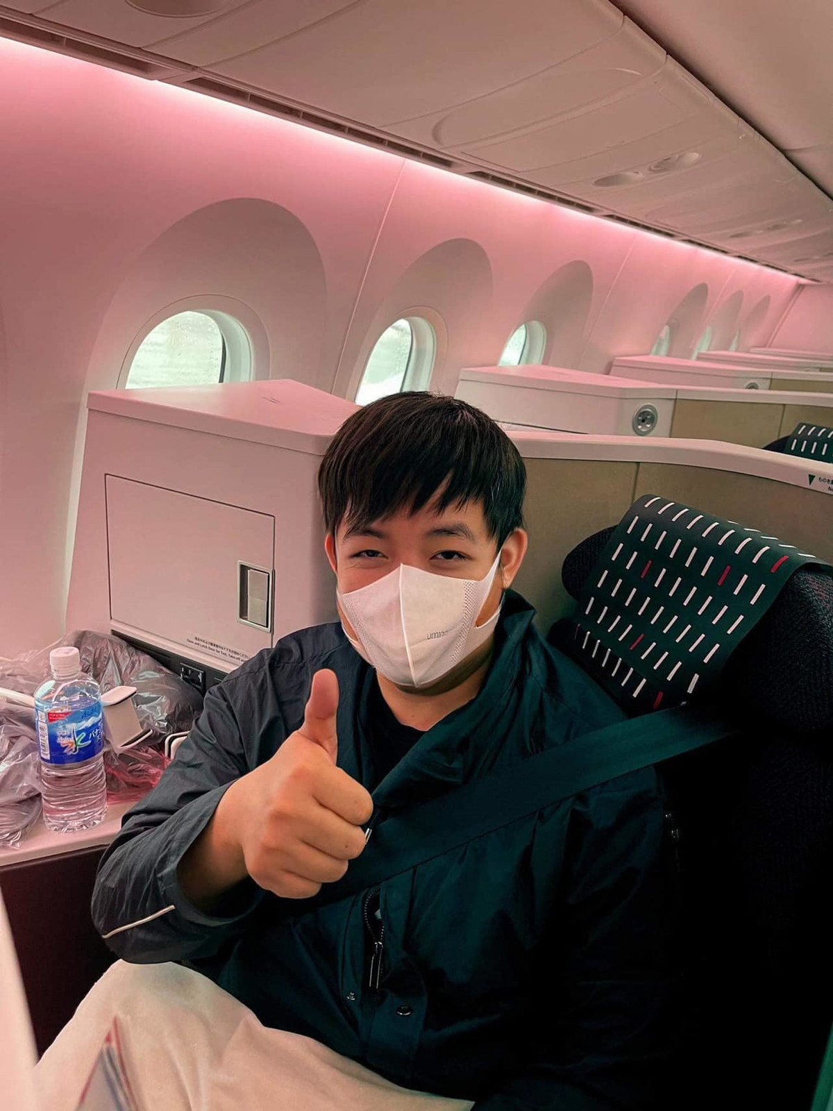 Ca sĩ Quang Lê trở về Mỹ.