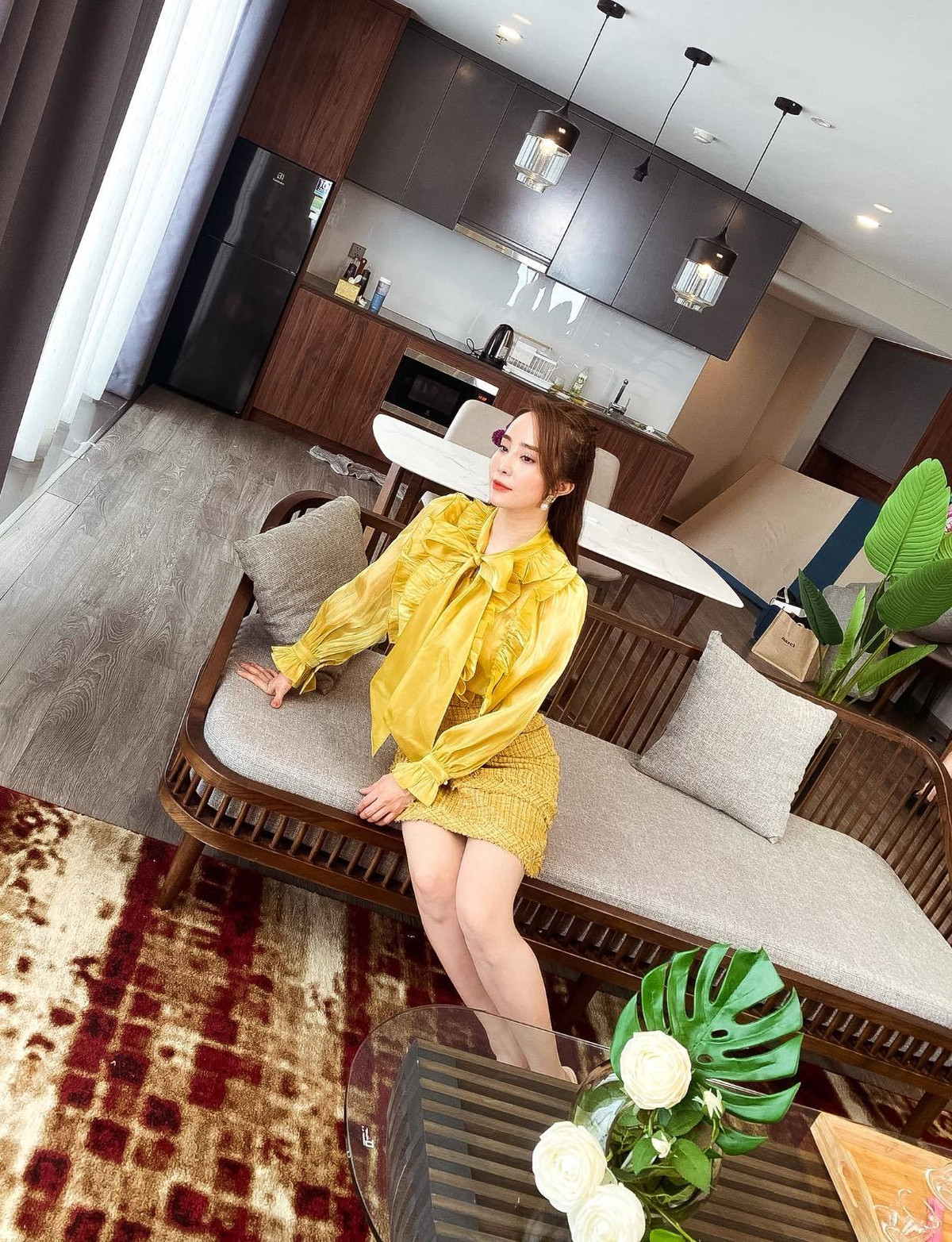 Sao Việt hôm nay 23/7: Quỳnh Nga lại "thả thính", Việt Anh bình luận hài hước: "Xứng đáng sảnh rồng".