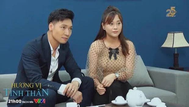 Sánh đôi cùng "shark Long" (Mạnh Trường) điển trai, lịch lãm trong bộ suit bao nhiêu thì dường như Nam (Phương Oanh) lại một lần nữa chọn sai trang phục mất rồi.