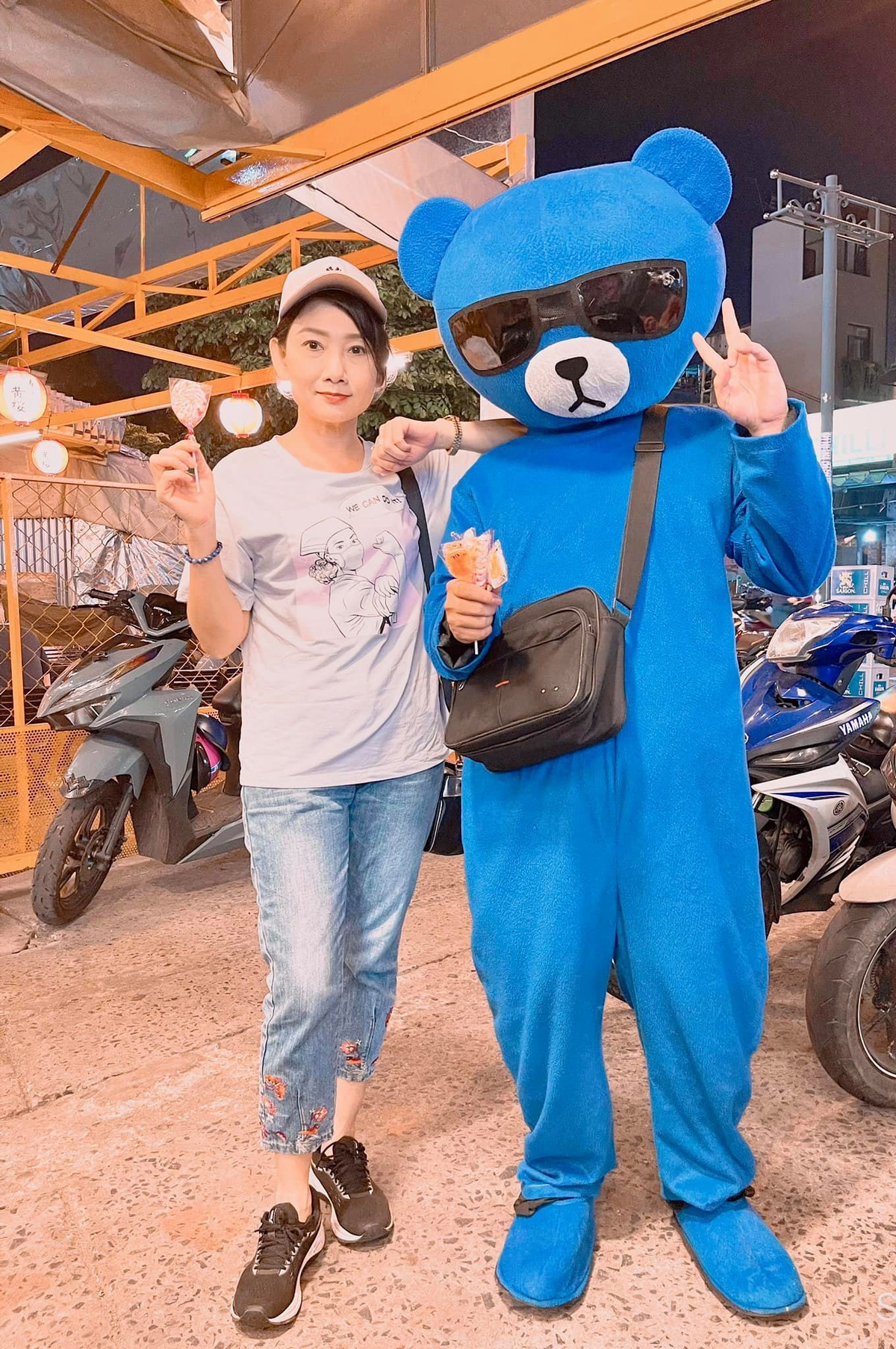 NSƯT Mỹ Uyên - bà bầu sân khấu kịch 5B trẻ trung, xì tin.