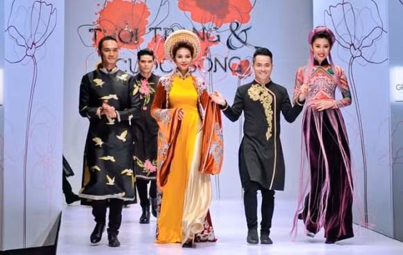 NTK Nhat Dung roi vao tinh trang hon me, tien luong xau