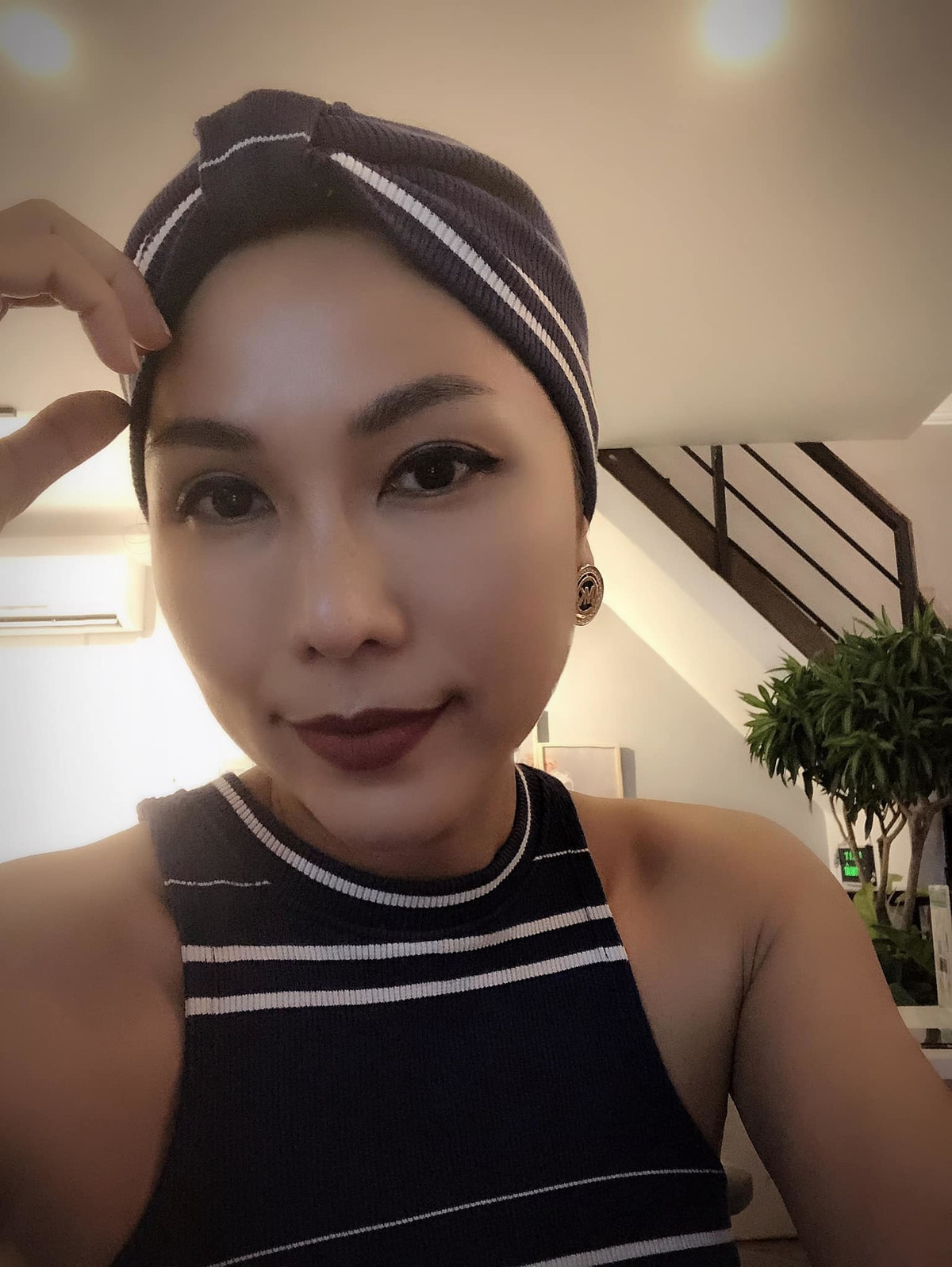 Khánh Ngọc thú nhận thất nghiệp 4 tháng, nhờ chồng nuôi.