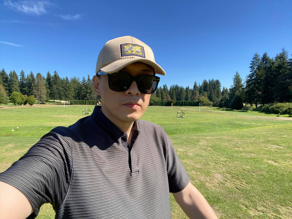 Lam Trường gầy đi trông thấy.