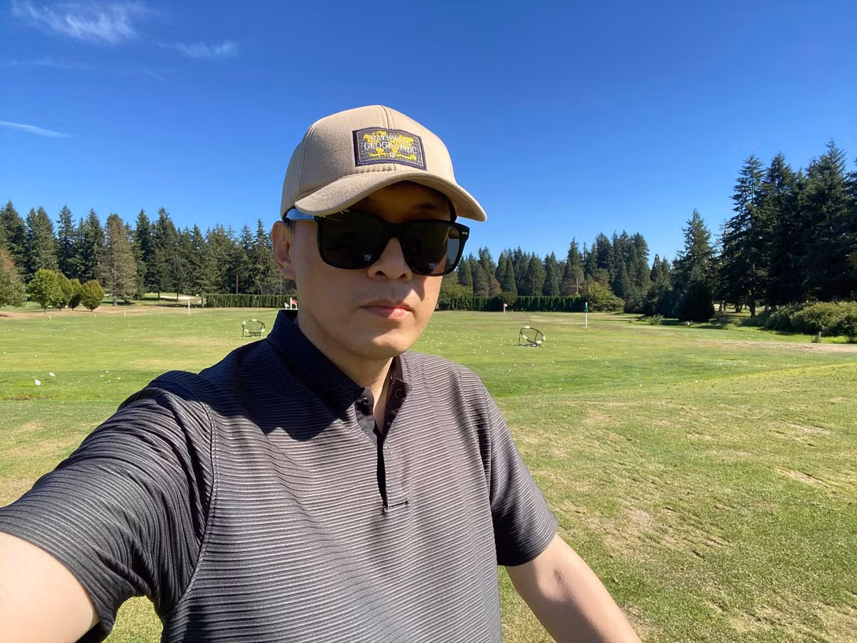 Lam Trường gầy đi trông thấy.