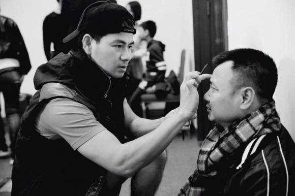 Tự Long được Xuân Bắc họa mặt: "Lâu ngày đăng tấm hình cho người ta biết còn chơi với nhau".