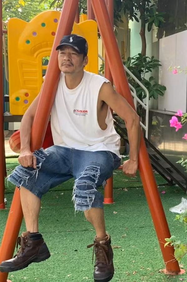 Sao Việt hôm nay 12/9: Võ Hoài Nam tìm về tuổi thơ ở công viên.