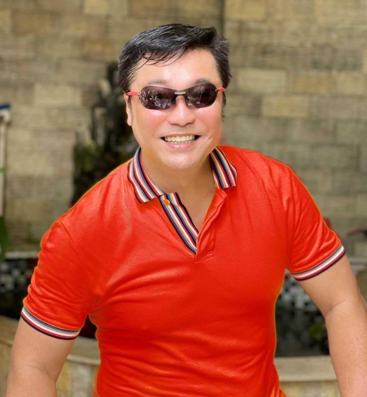 Lý Hùng "vui vẻ từng giây, lạc quan từng ngày".