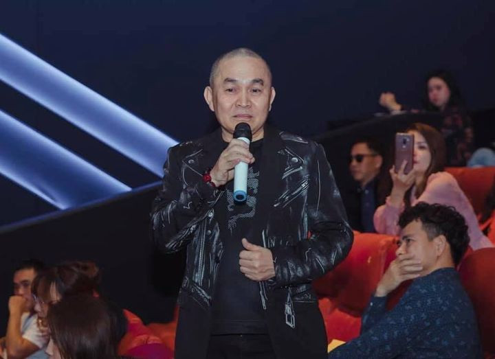 Sao Việt hôm nay 16/3: Đăng bức ảnh tại một sự kiện, nghệ sĩ Xuân Hinh hài hước than: "Hình như dạo này tình cảm của em Xuân Bắc với mình đang đi xuống. Thái độ thế kia cơ mà".