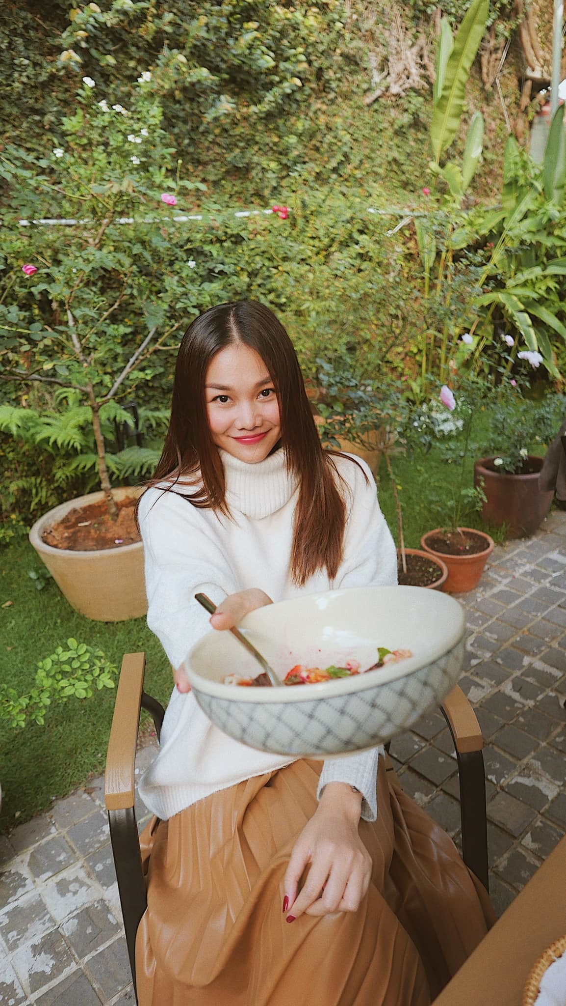 Cô ví sự dịu dàng của mình như "viên kẹo bọc đường".