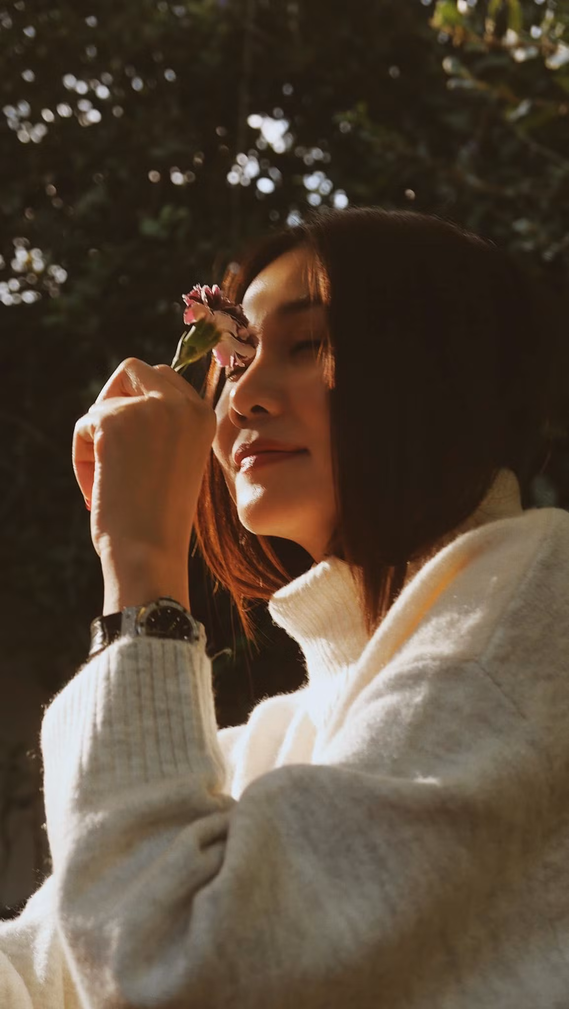 Siêu mẫu Thanh Hằng đẹp trong trẻo.