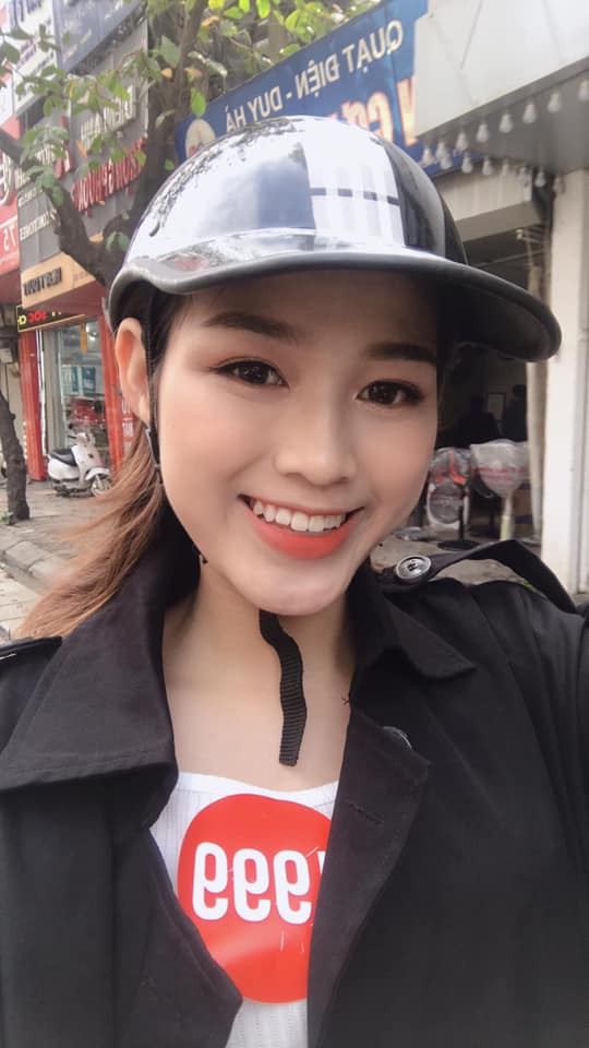 ##s###Sau kì nghỉ Tết, Đỗ Thị Hà đã trở lại chương trình học ở trường Đại học. 