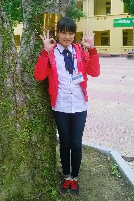 ##s###Nhiều người đánh giá, Hoa hậu Đỗ Thị Hà sở hữu nét đẹp từ nhỏ. Cho đến lúc lớn, đường nét trên gương mặt hầu như không thay đổi.