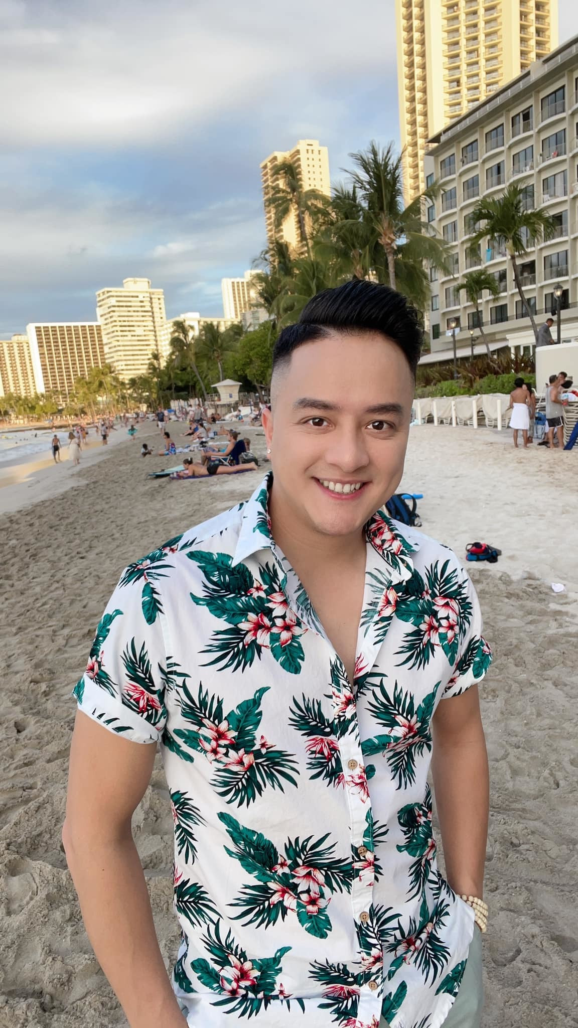 Cao Thái Sơn đang ở Hawaii.