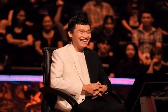 Xuân Nghị mang về số tiền 40 triệu như Nguyên Khang. Như vậy cho tới thời điểm hiện tại, Việt Anh đang là sao Việt giữ kỷ lục thành tích tại Ai là triệu phú.