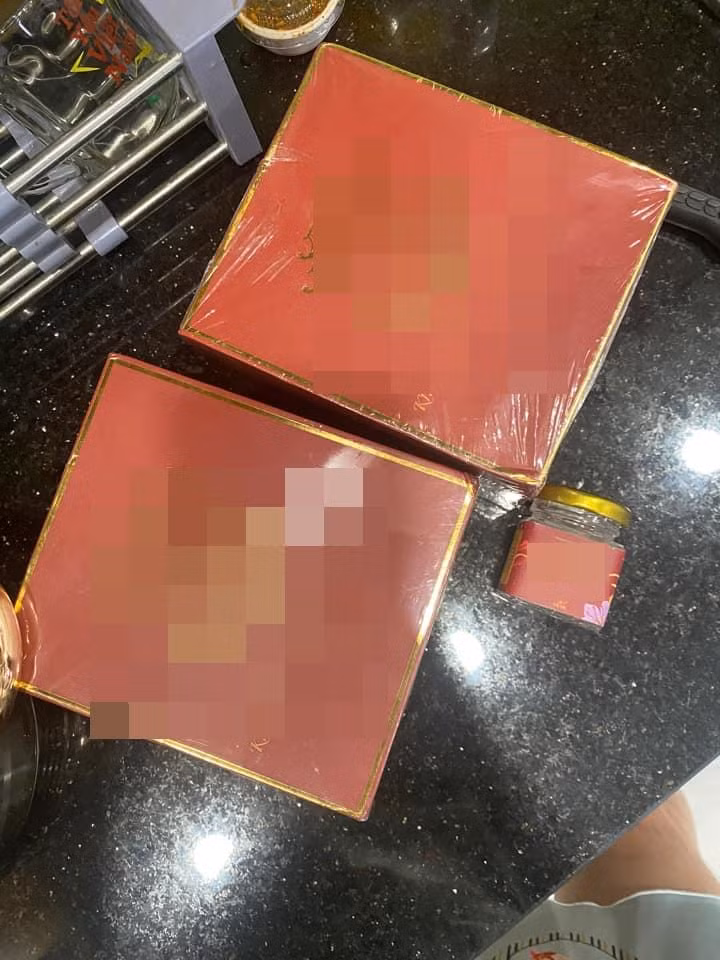 Bi to bom hang, Hong Que mia mai TikToker lon tuoi 