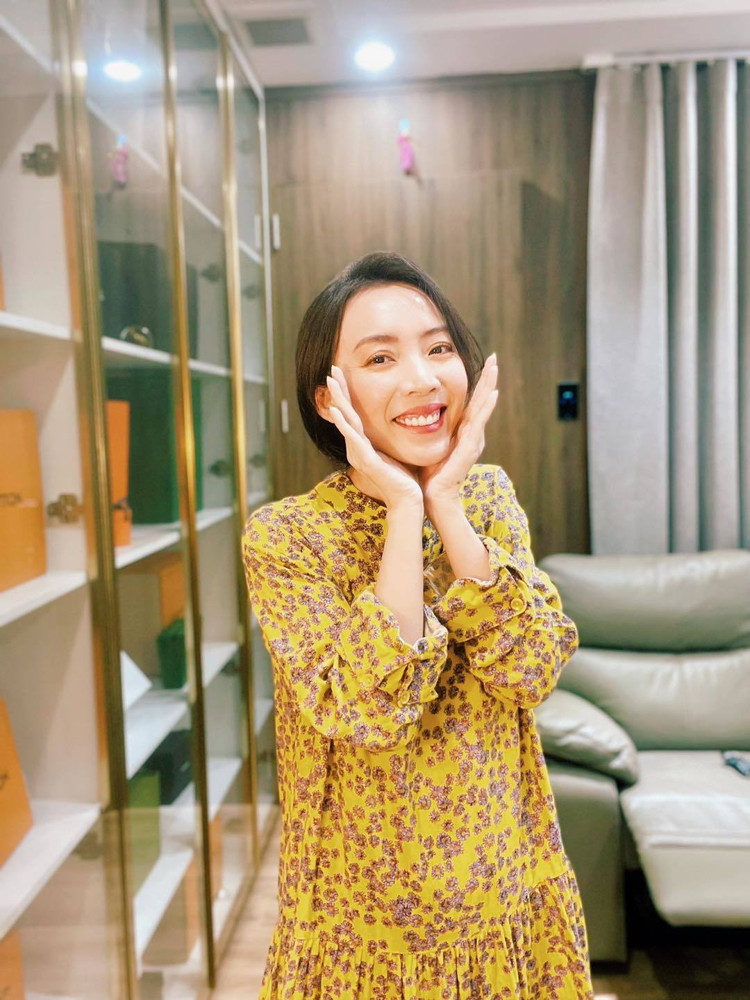 Ở nhà nhiều, Thu Trang "mất khái niệm thời gian".