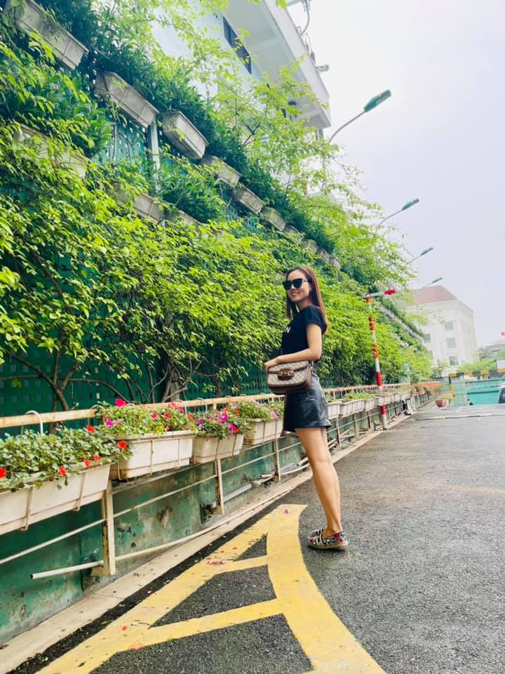 Vợ NSND Công Lý tự nhận hiện tại xấu và nghèo đi nhiều.