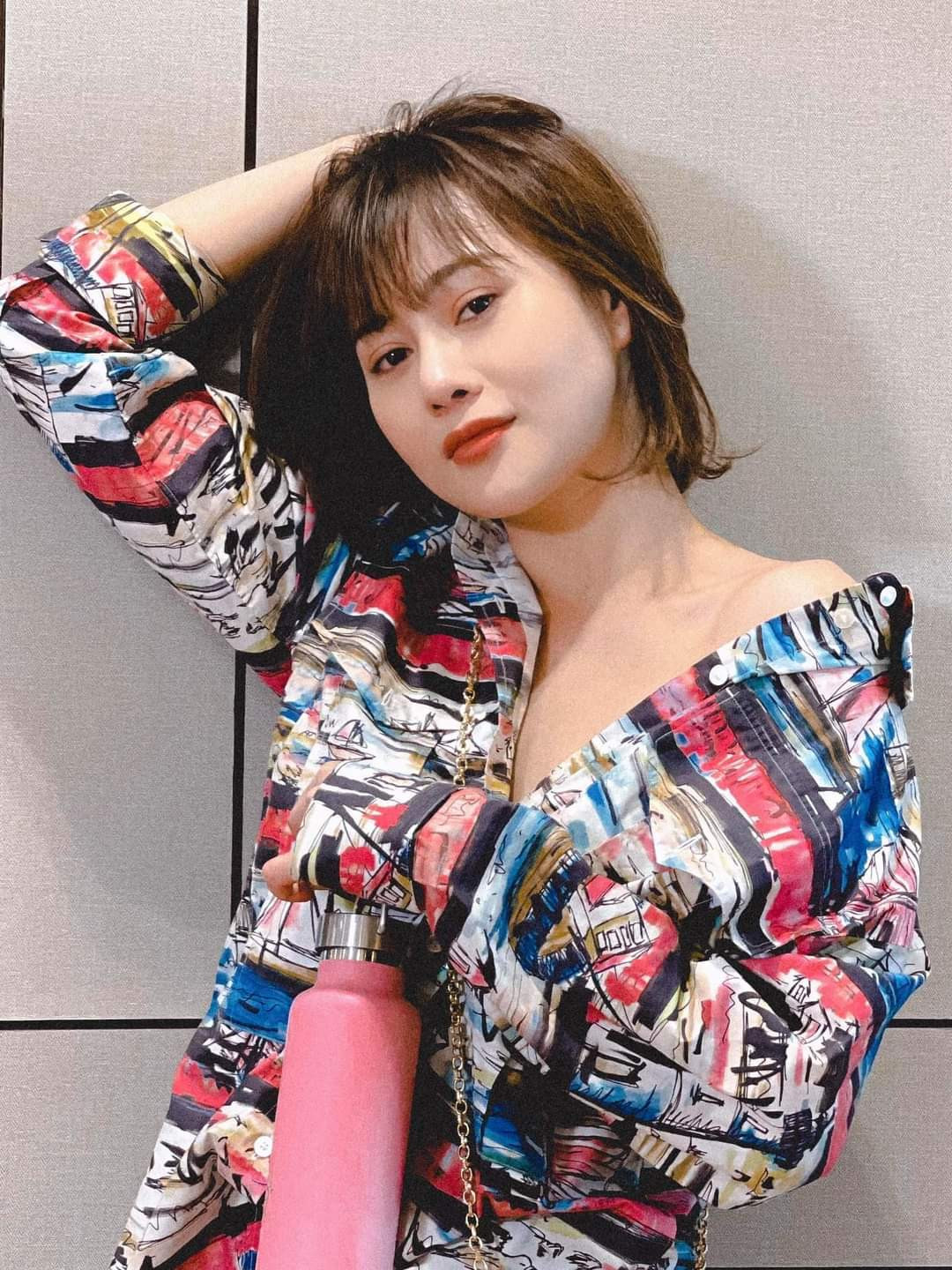 Ngo ngang voi hinh anh dien trai thoi tre cua NSND Cong Ly-Hinh-2