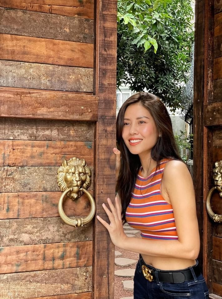 Á hậu Nguyễn Thị Loan nhận ra mình từng khờ dại.