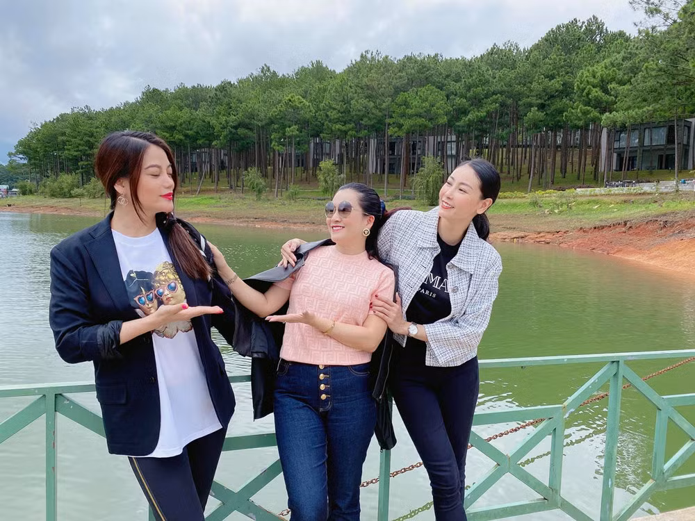 Thu vui tao nha cuoi tuan cua Truong Ngoc Anh va con gai-Hinh-9