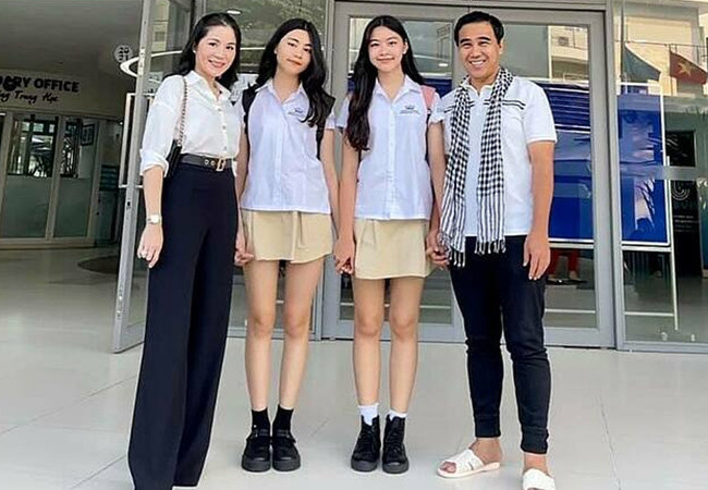 Hai con gai MC Quyen Linh xinh dep, cao vuot bo me