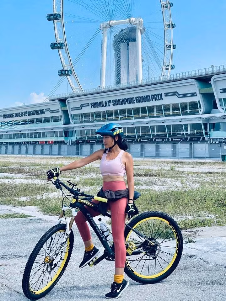 Đoan Trang đã quen cuộc sống mới bên Singapore.