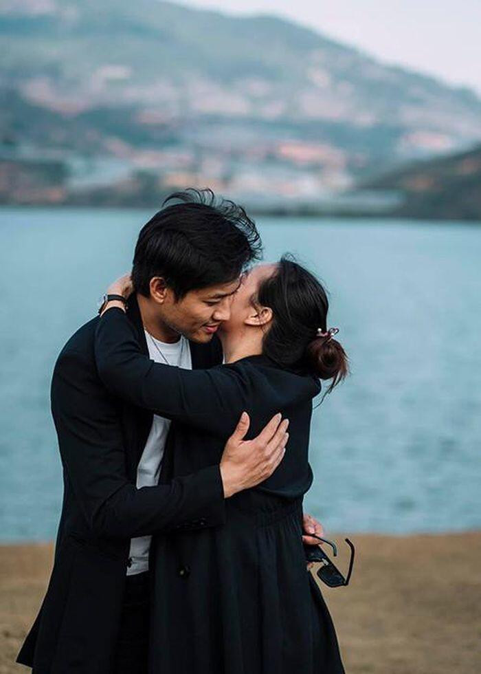 Vo dai gia cua Quy Binh rua bat nhoay nhoay khi ve nha chong-Hinh-7