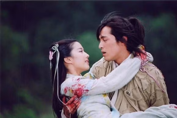 Ro tin don Luu Diec Phi - Ho Ca da ket hon bi mat?-Hinh-3