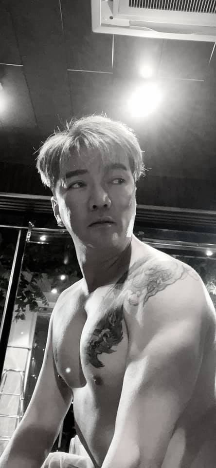 Đàm Vĩnh Hưng khoe thành quả tập luyện mùa dịch.