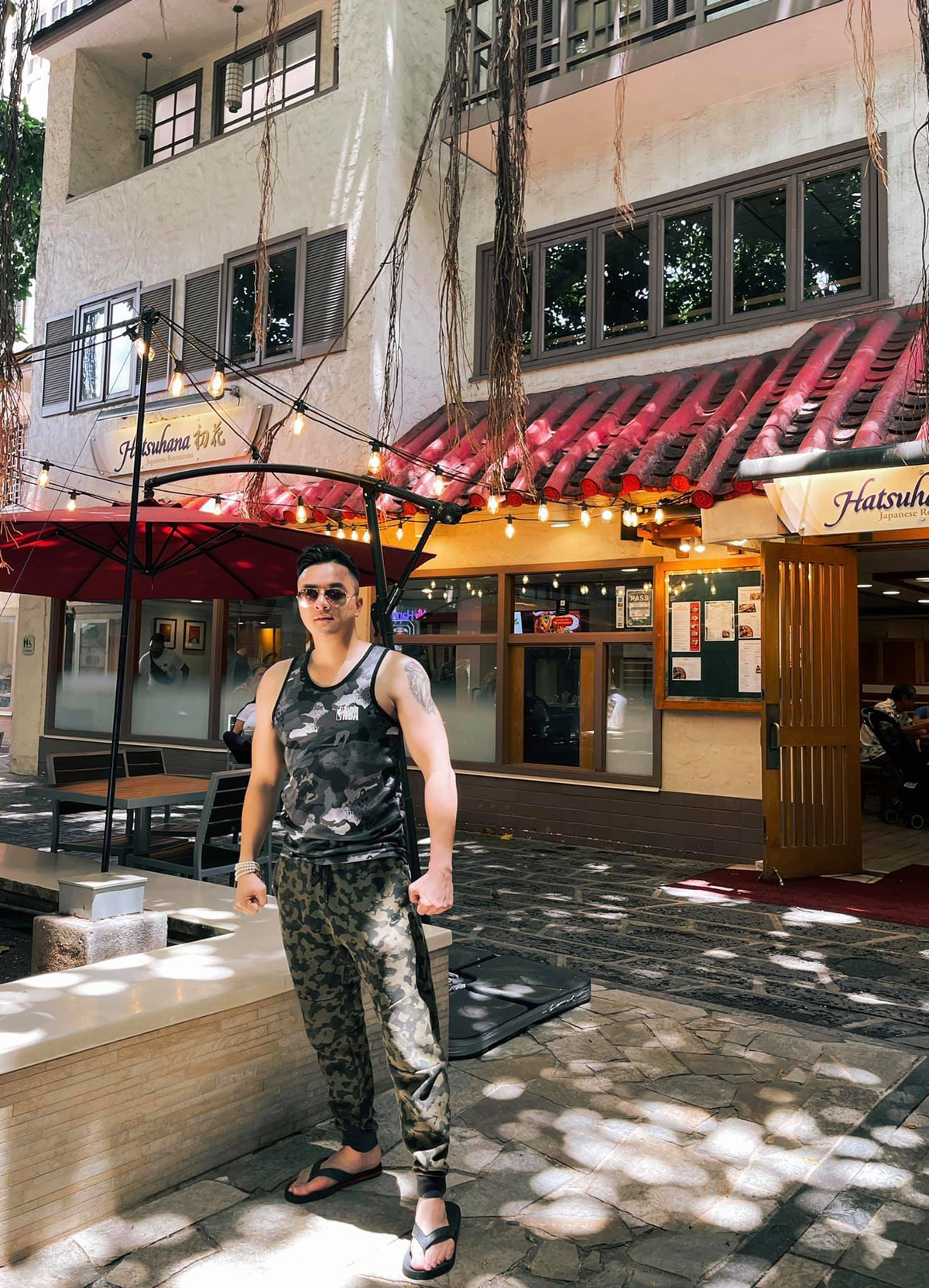 Sao Việt hôm nay 19/7: Cao Thái Sơn viết: "Ngày xưa khoác trên mình chiếc áo hào quang của người nghệ sĩ không dám ho he vì sợ mất hình ảnh. Bây giờ sẵn sàng rũ bỏ tạm thời để trở thành người bình thường.