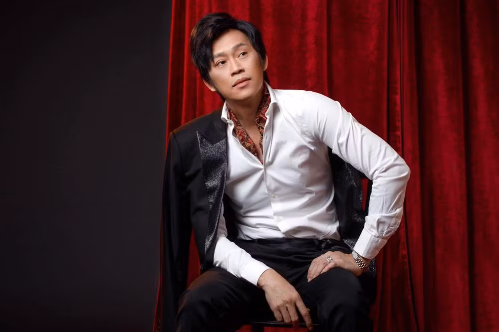 Giua bao chi trich tien tu thien, Hoai Linh ngan can con trai ve VN