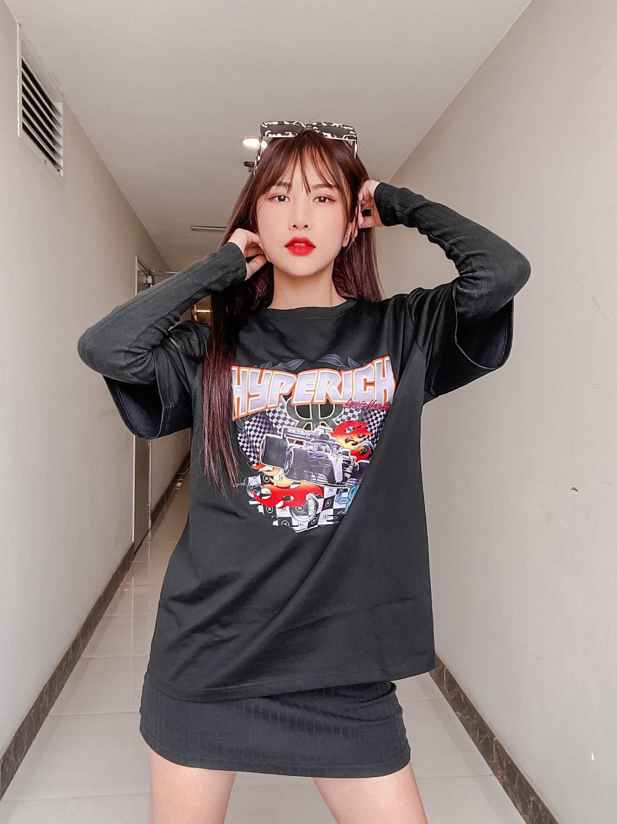 Ngoài đời, Anh Phương sở hữu gu thời trang cá tính, năng động đúng tuổi. Cô cũng gây ấn tượng bởi nhan sắc xinh đẹp.