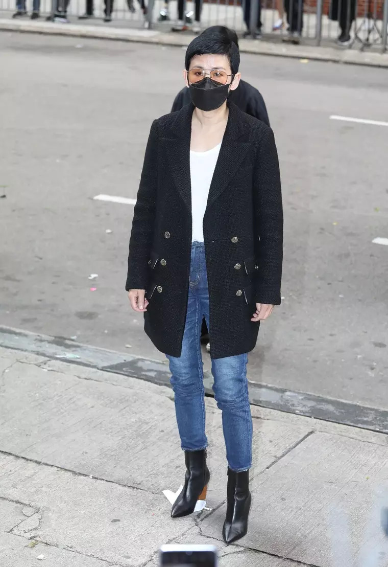 Ngô Quân Như không khỏi xúc động khi được phóng viên phỏng vấn. Nữ diễn viên cho biết suốt một tuần qua cô vẫn chưa chấp nhận được sự thật người anh của mình đã ra đi vĩnh viễn.