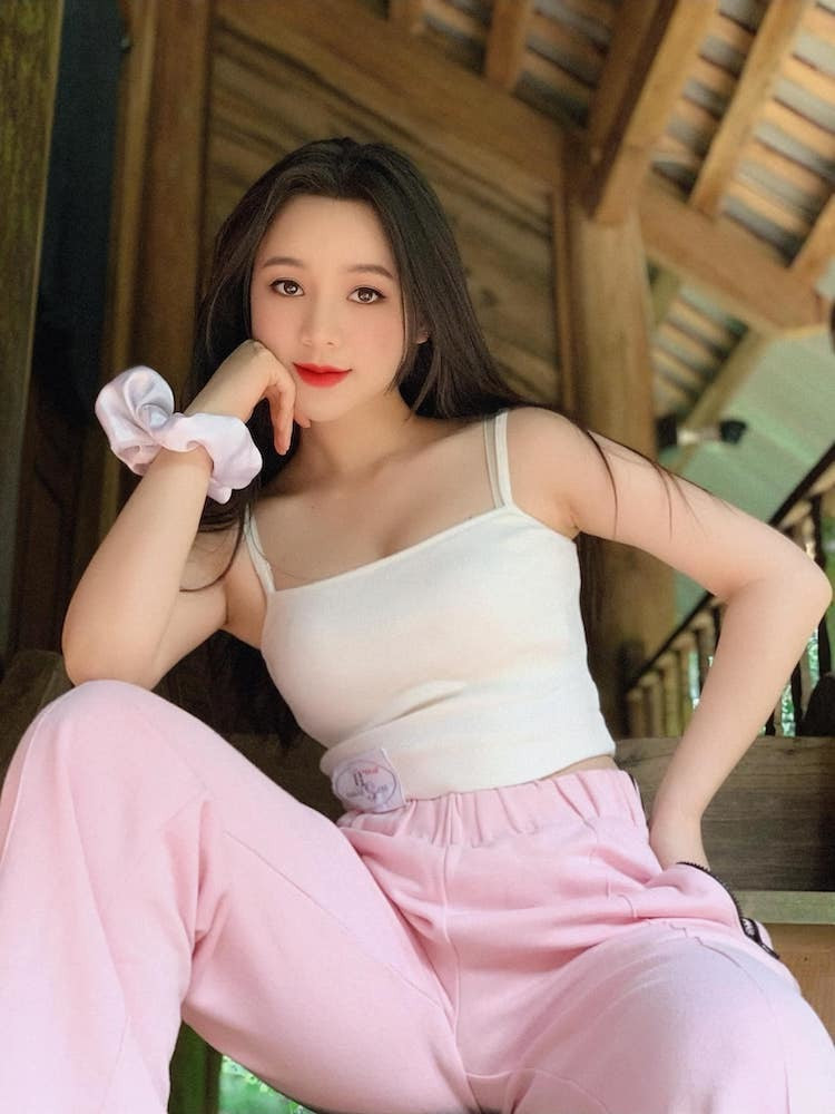 Nữ diễn viên hiện gây sốt với vai Ngọc trong "Hướng dương ngược nắng".