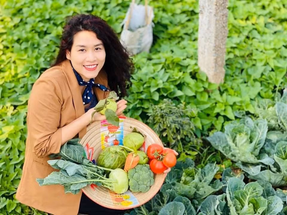 Hà Hương giúp nông dân Hải Dương tiêu thụ nông sản.