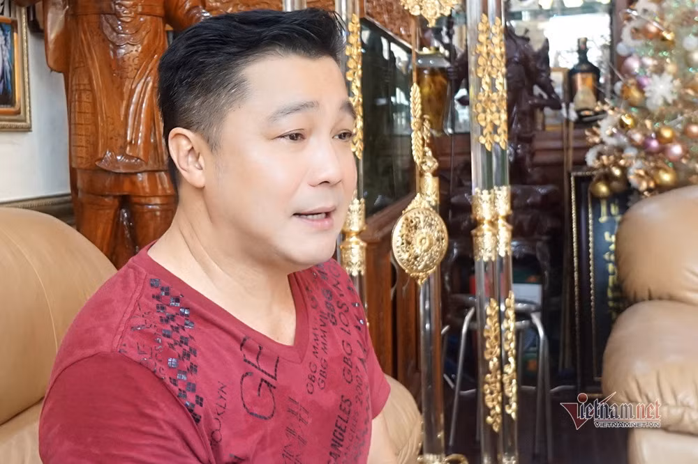 Cuoc song doc than vui ve cua Ly Hung o tuoi 52