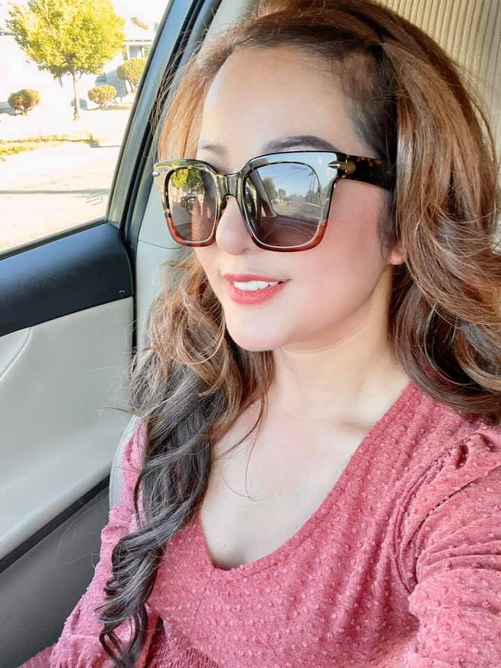 Thúy Nga thấy khổ khi làm mẹ đơn thân.