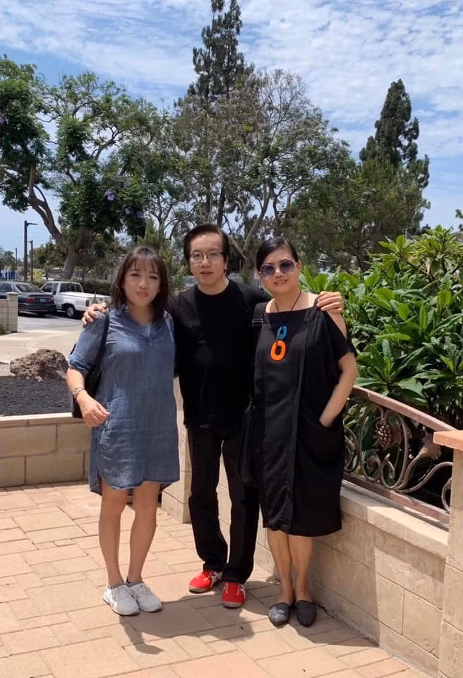 Vợ chồng Elvis Phương.