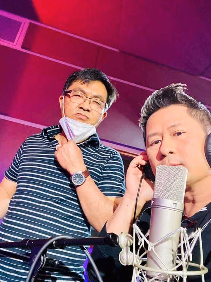 Bằng Kiều nhớ những buổi đeo khẩu trang ghi hình.