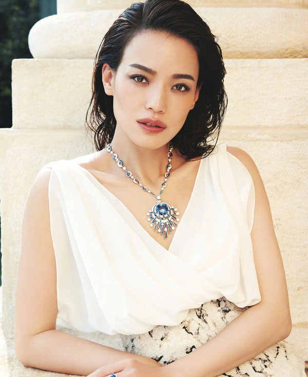 Hơn 20 năm trong nghề, diễn viên Thư Kỳ thẳng thắn cô không còn mặn mà với những phù phiếm của thế giới giải trí. Là một diễn viên, cô mong vai diễn trong phim của mình được khán giả đón nhận. Minh tinh khẳng định đời tư, scandal hay những câu chuyện gây sốc trên mặt báo không có chỗ cho cô.