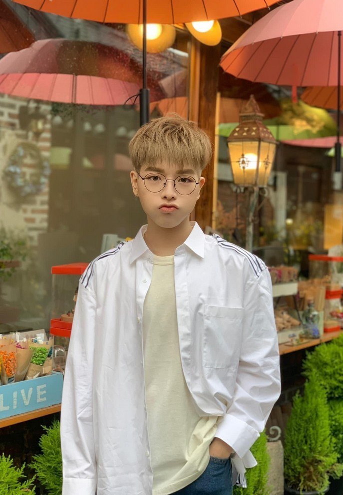 Đức Phúc đăng ảnh 2 năm trước - thời điểm quay MV 'Yêu được không' tại Hàn Quốc.