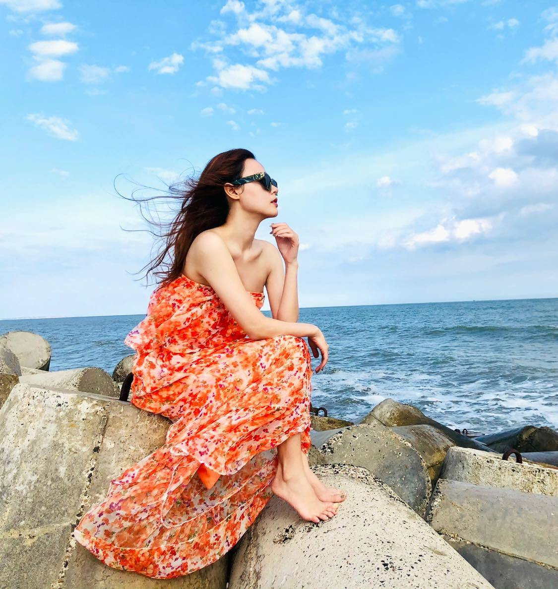 Midu minh họa cho bài thơ "Sóng".