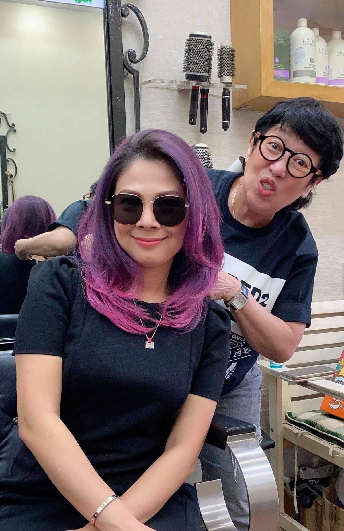 Thanh Thảo nhuộm tóc đón Tết.