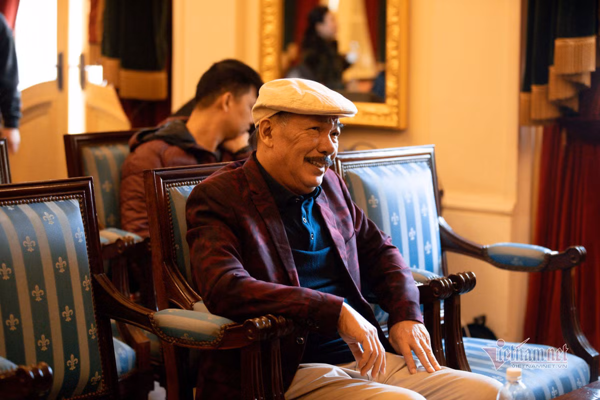 NS Tran Tien xuat hien rang ro: Moi ngay toi chay 3 vong 600m-Hinh-3